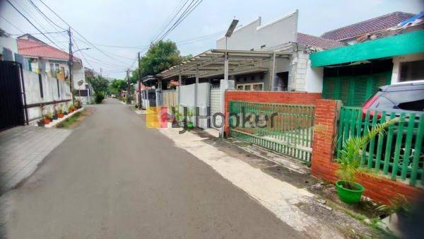 Rumah Dijual di Guntur Setia Budi JAK SEL Butuh Renovasi SHM 2