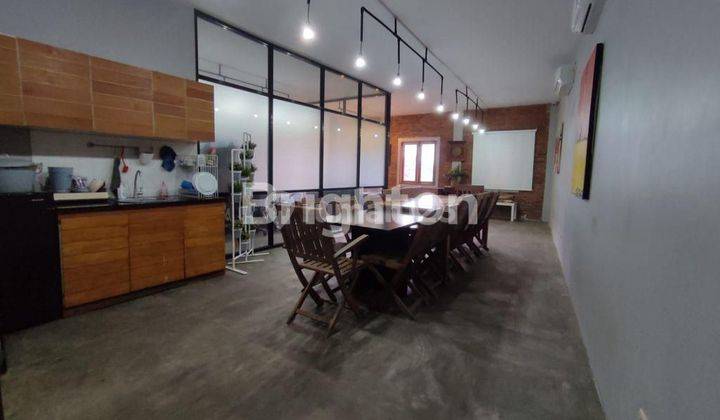 RUMAH LUAS FULL FURNISHED DENGAN PRIVATE POOL AREA BINTARO SEKTOR2 (JRA168) 2