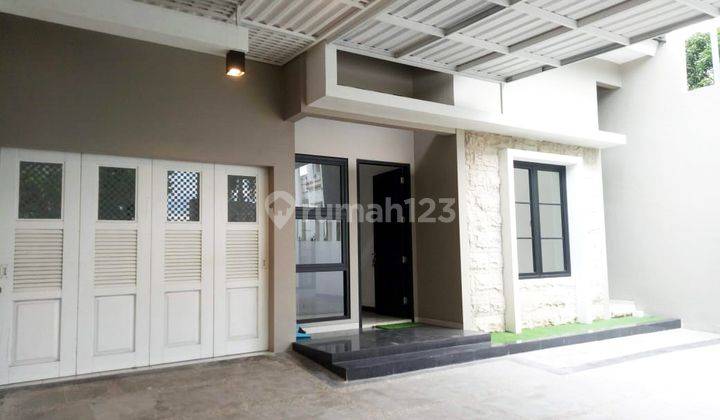 Rumah di Vila Valensia Pakuwon Indah Surabaya Barat, Baru, Bagus, Siap Huni !!! 2