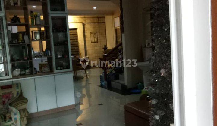 Rumah Besar 3 Lantai di Kelapa Gading Jakarta Utara 2