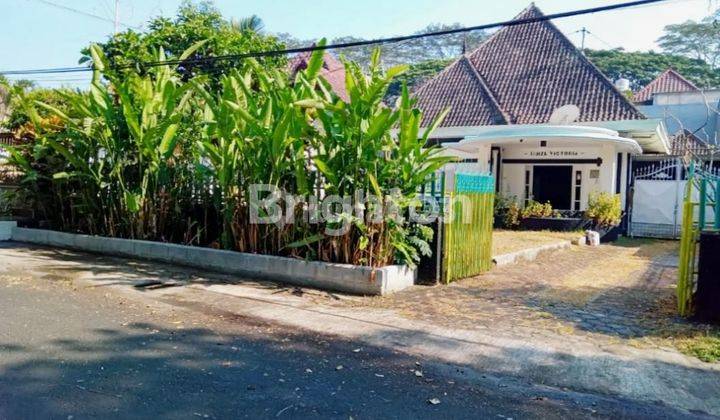 RUMAH CLASSIC ASRI COCOK UNTUK CAFE DI TENGAH KOTA MALANG 1