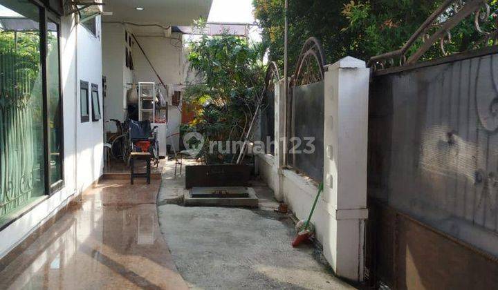 Rumah Dalam Kompleks Elit Murah Area Pulomas 2