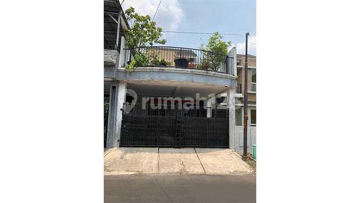 Rumah 2 Lantai di Duta Garden, Benda Tangerang 