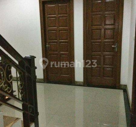 Rumah Townhouse Single House di Area Eksklusif Pejaten Barat 2