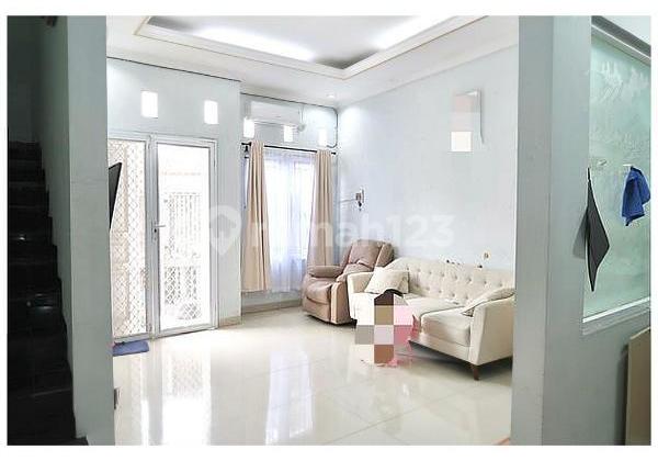 Rumah Di Kebon Jeruk Baru, Jakarta Barat Rumah Di Kebon Jeruk Baru, Jakarta Barat