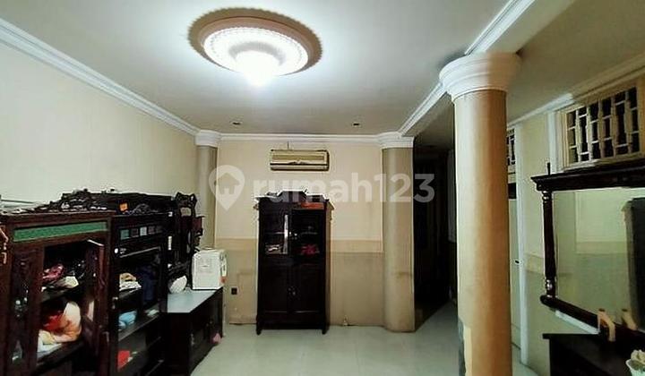 Residential House for Rent in Menteng, Central Jakarta 2