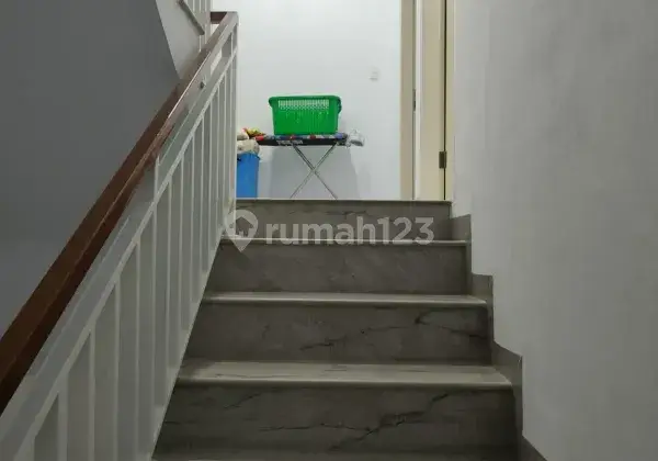 Rumah Luas dan Cantik Full Furnished Daerah Ringroad 2