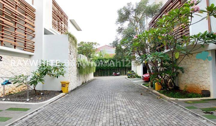 Rumah Siap Huni Dalam Kompleks Area Cilandak 1