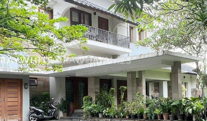 Rumah dalam Kompleks Tenang Lokasi Strategis Area Kebayoran Baru 1