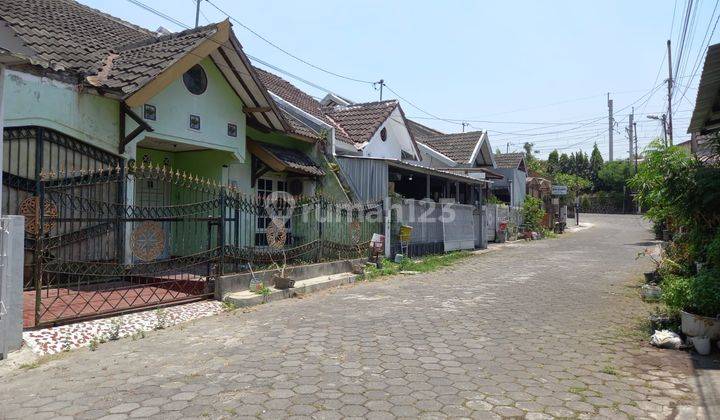 Rumah Stategis Di Baciro, Gondokusuman Dekat Atma Jaya, De Britto 2