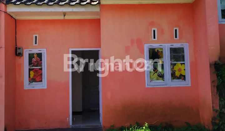 RUMAH DI PERUMAHAN GRIYA SIDORAHAYU, JL RAYA SIDORAHAYU, KEC WAGIR, KAB MALANG