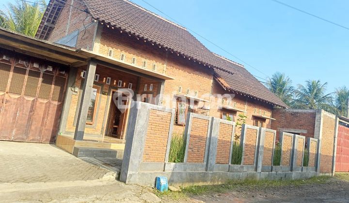 RUMAH DI JL PESANTREN, DUSUN BABA''AN, DESA NGENEP, KEC KARANGPLOSO, KAB MALANG