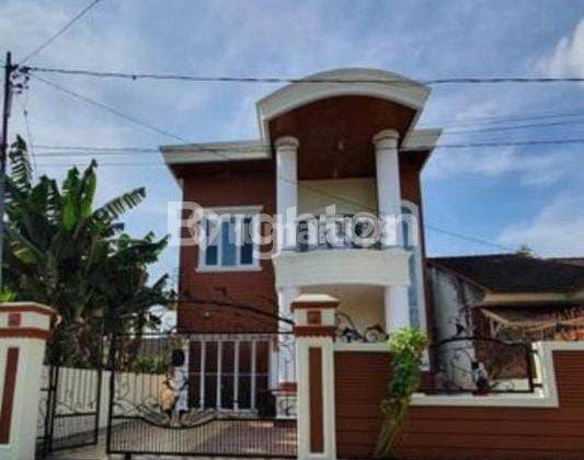 TOWNHOUSE JUAL CEPAT SIAP HUNI LOKASI STRATEGIS DI TENGAH KOTA  1