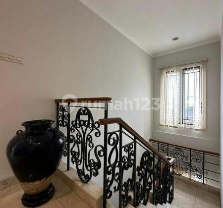 Rumah Modern Classic Di Pondok Indah Posisi Hook 2
