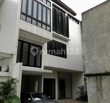 Rumah Modern Brand New Ada Pool di Jati Padang Dekat TB.Simatupang Jakarta selatan 2