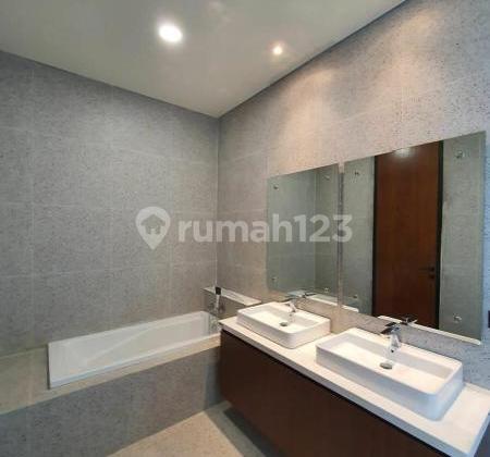 Rumah Baru di kemang bergaya minimalis modern 2