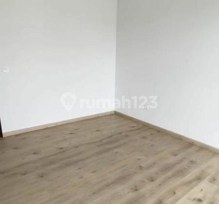 For Rent: Affordable 10x20 Golf Island House, Ready to Move In