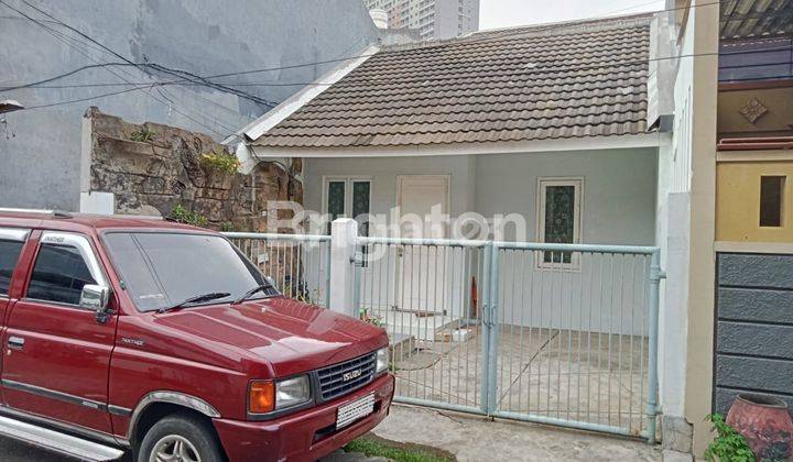 Rumah minimalis siap huni di Simpang Darmo Permai Selatan 1