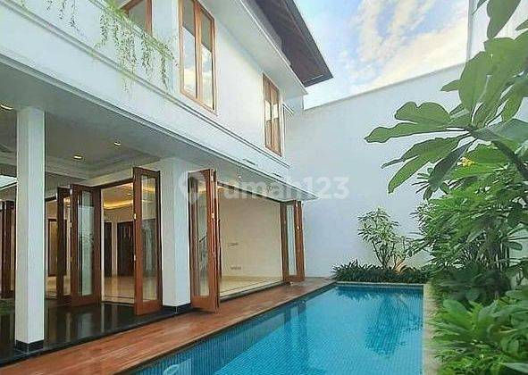 Rumah Mewah 2 lantai, Ada Swimming Pool, Kualitas Bangunan Premium, di Pondok Indah Jakarta Selatan  1