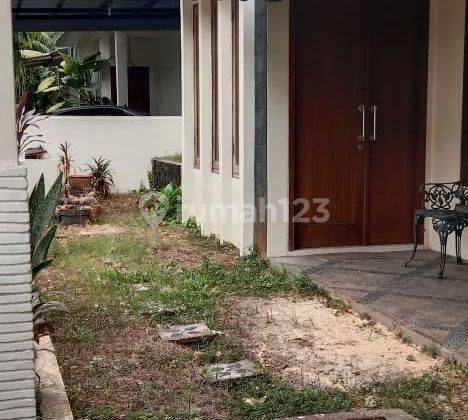 Rumah bagus, siap huni di Bintaro Sektor 9 2