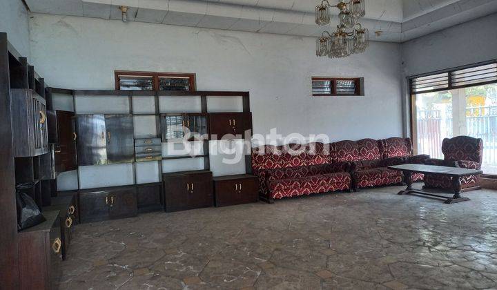 RUMAH LUAS DAN HALAMAN LUAS TULUNGAGUNG 2