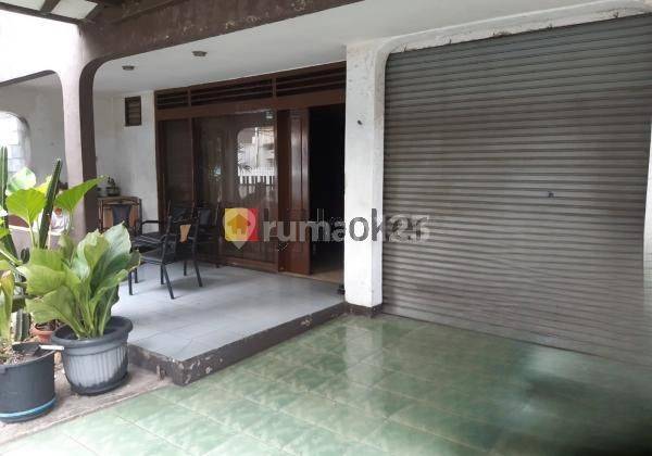 Turun Harga! Rumah Tua Di Jalan Utama, Tomang Jakarta Barat 1