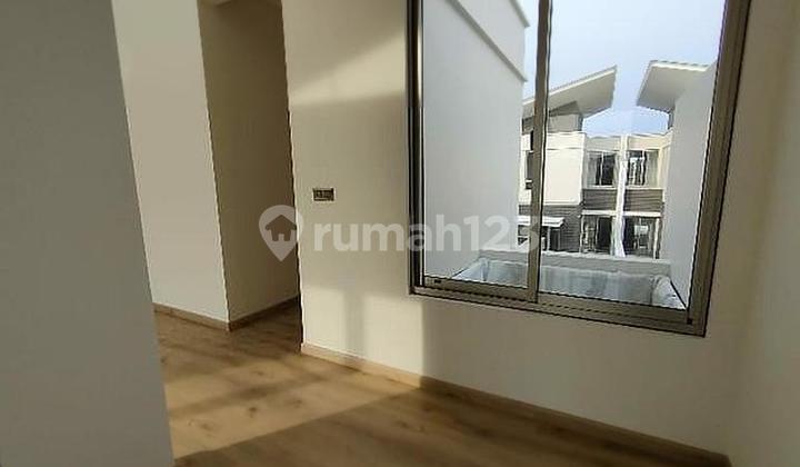 Disewakan Rumah Golf Island Ukuran 8x25 Type Hazel Pantai Indah Kapuk Jakarta Utara 2