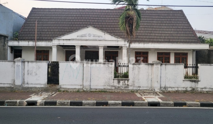 Rumah 2 Lantai Hook Di Daerah Menteng Jakarta Pusat Rumah 2 Lantai Hook Di Daerah Menteng Jakarta Pusat