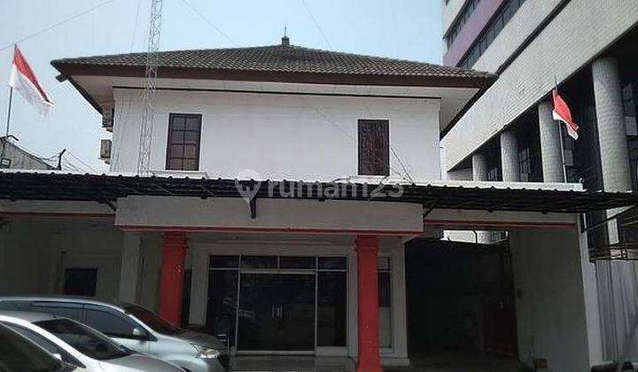 Rumah untuk Kantor di Daerah Jl Mantraman 1