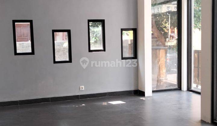 Rumah Cocok Untuk Kost/Kantor Lokasi Strategis Di Maguwoharjo 1