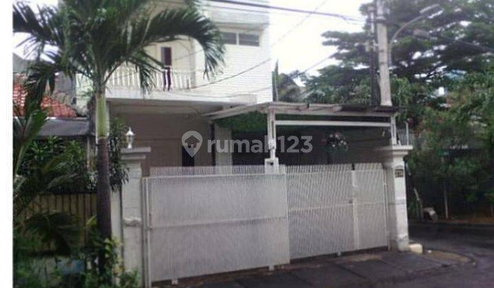 Di Rumah Cantik Siap Huni di Setiabudi Jakarta Selatan 1