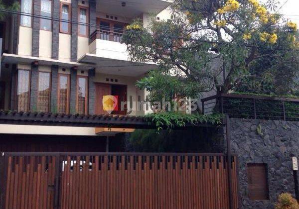 RUMAH BAGUS SIAP HUNI DI SETRASARI BANDUNG 1