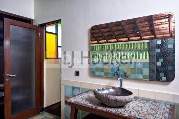 VILLA MEWAH HARGA MURAH BERLOKASI DI JALAN KLENYEM BULAN BANJAR PANDE UBUD BALI 2