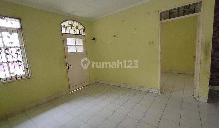 Rumah di jual  cepat di sentul city bagus bersih siap huni 2