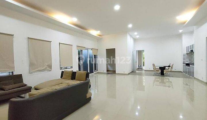 Dikontrakan rumah bagus fullfurnished  di sentul city 1