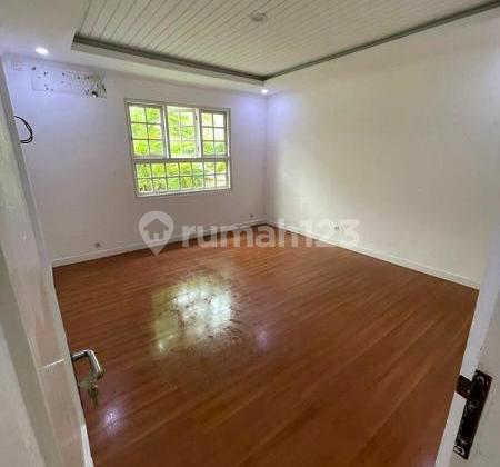 Rumah Bagus Dalam Komplek Di Cirendeu, Lingkungan Tenang 2