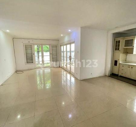 Rumah Bagus Dalam Komplek Di Cirendeu, Lingkungan Tenang 1