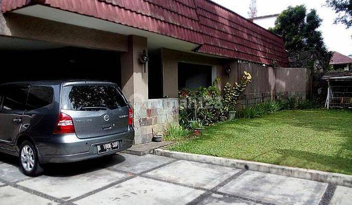 Rumah Heritage Model Kolonial Belanda Tanah Luas Di Tengah Kota 1