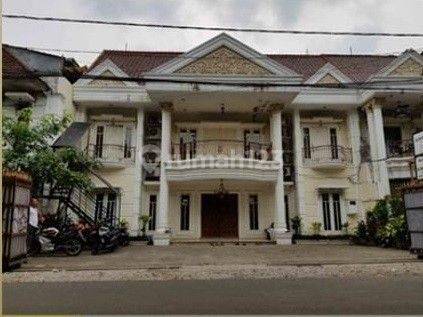 Rumah Strategis Kebayoran Baru Jakarta Selatan 1