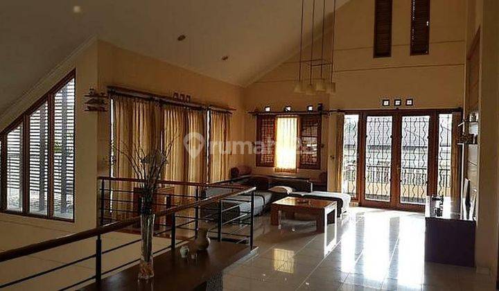 Rumah Cepat Besar Terawat Siap Huni di Setrasari Bandung 2