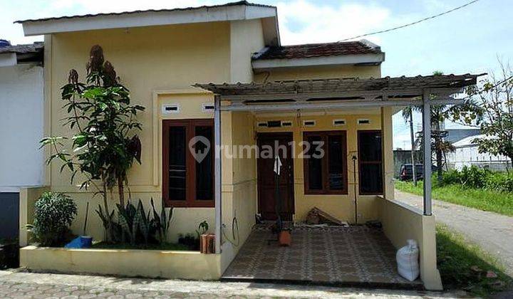 Rumah Cisaat Sukabumi Posisi Hook Perum Hegar Asri 1