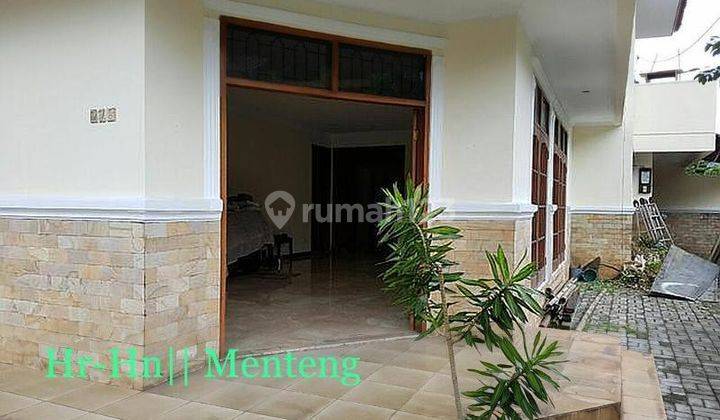 Rumah hoek Menteng Jakarta Pusat 1