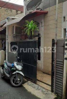 Rumah Siap Huni 1,5 Lantai Akses Gg. 2 Motor Pruis Di Batu Ampar Condet 1