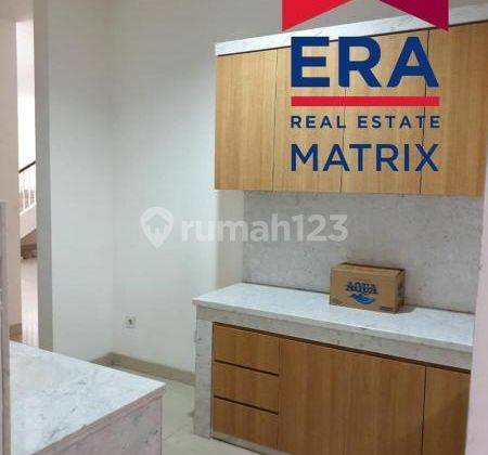 Rumah Lebar 10 Shm Semi Furnish Di Dbanyan Jgc Jakarta Garden City 2