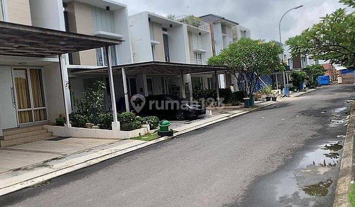  Rumah hadap Timur lokasi bagus di Yarra JGC Cakung Jakarta Timur 1