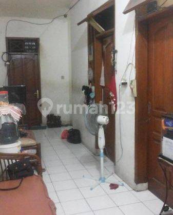 Rumah Lokasi Strategis Di Kampung Ambon Pulomas Jakarta Timur 1