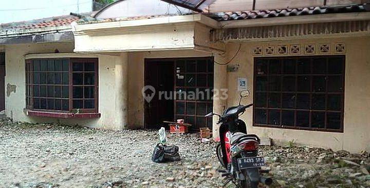 murah sekali rumah tua pinggir jalan 2 mbl cocok utk rumah tinggal/tempat usaha Condet 2