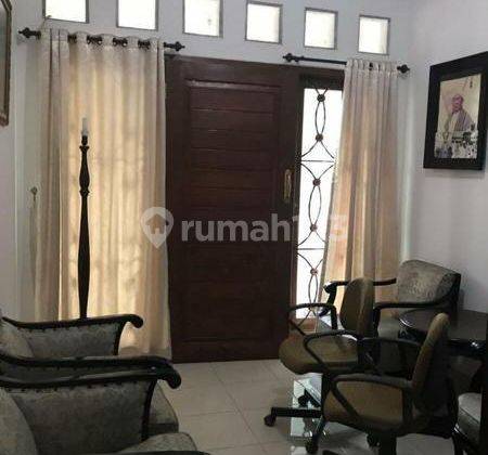 4 Bedrooms Rumah Kebayoran Lama, Jakarta Selatan, DKI Jakarta 1