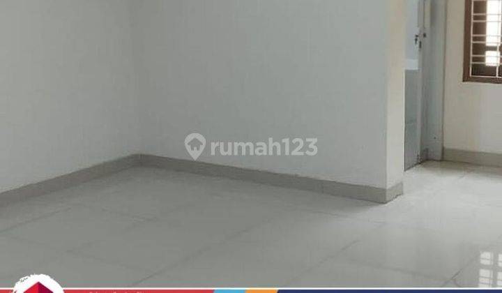 Rumah Lokasi Sangat Strategis Di Petamburan Jakarta Barat 2