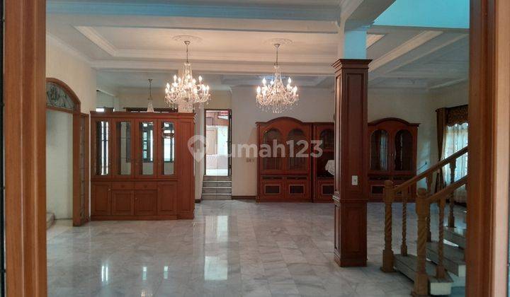 RUMAH DI  DI KELAPA GADING HARGA MENDEKATI NJOP 1